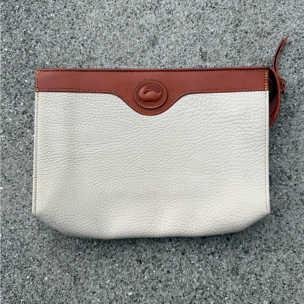 Dooney & Bourke Vintage Leather Cosmetic Bag preloved - Picture 6 of 6